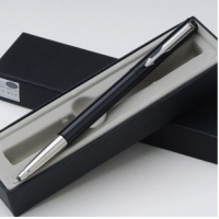 派克 威雅黑色胶杆宝珠笔