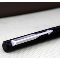派克 威雅黑色胶杆宝珠笔