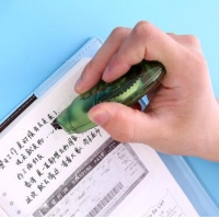 得力7238，12m*5mm大保护帽修正带涂改带学生改正带大容量12米