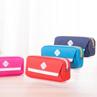 得力66758，翻盖内置笔插网格笔袋简约多功能收纳学生大容量文具盒 